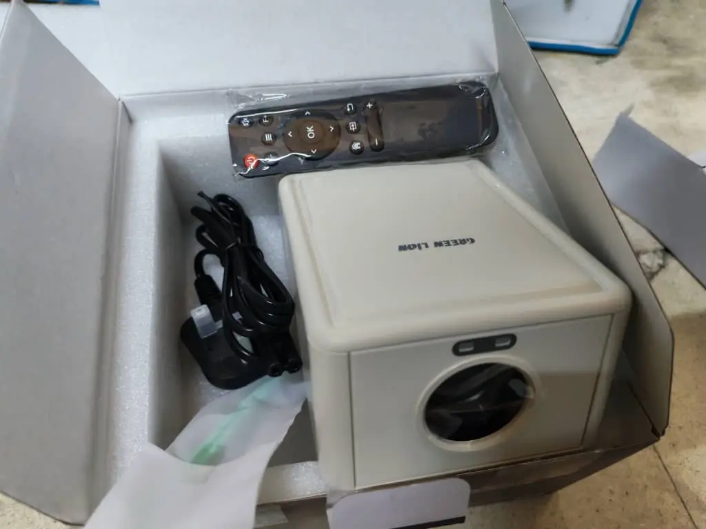 Green Lion GALAXY  Portable Projector GNGX4K5PROWH