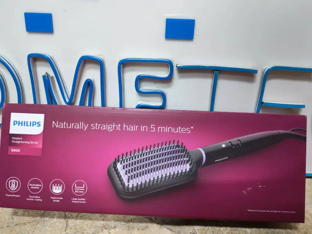 PHILIPS HAIR STRAIGHTENER BHH880