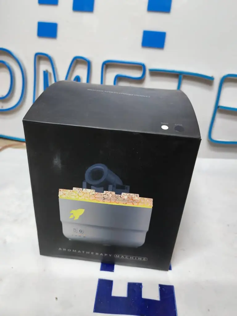 Humidifier And Air Freshener With Essential Oils KP-HX176